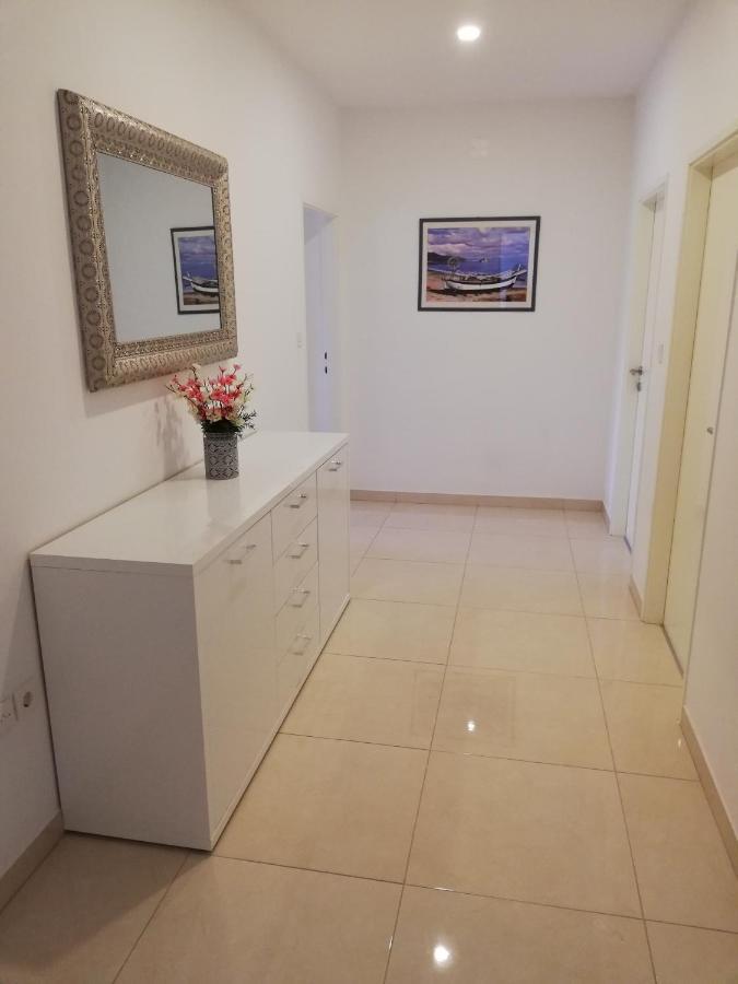 Anita Apartma