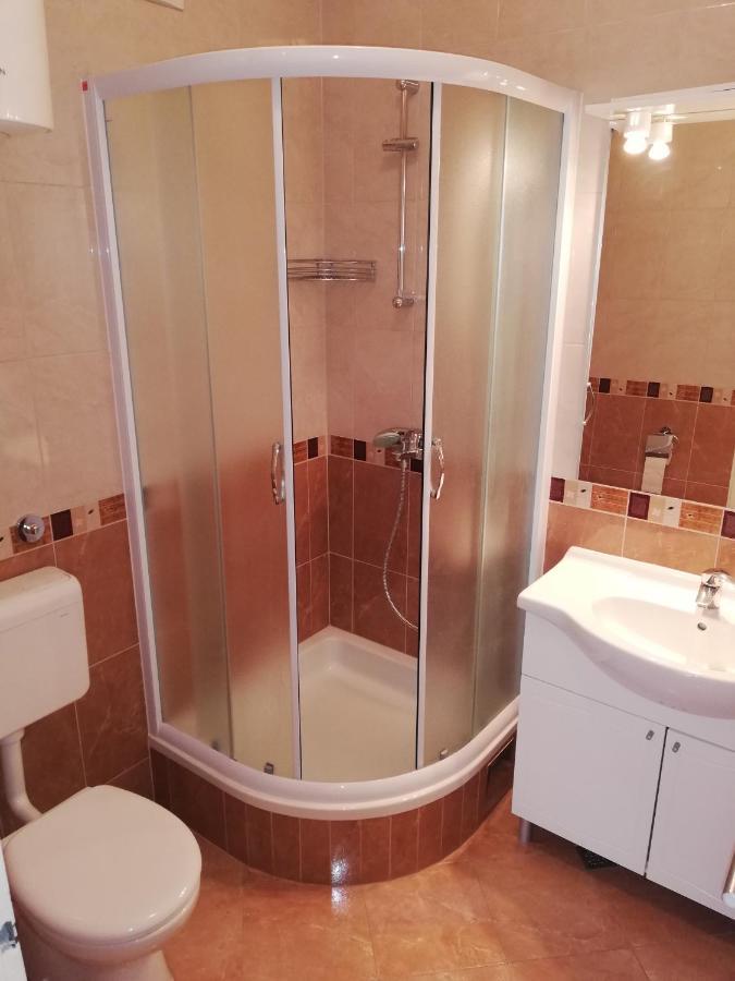 Anita Apartman